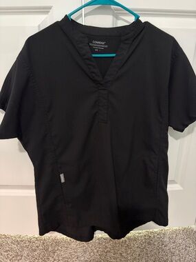 Women’s Black V-Neck Comenii Scrub Top